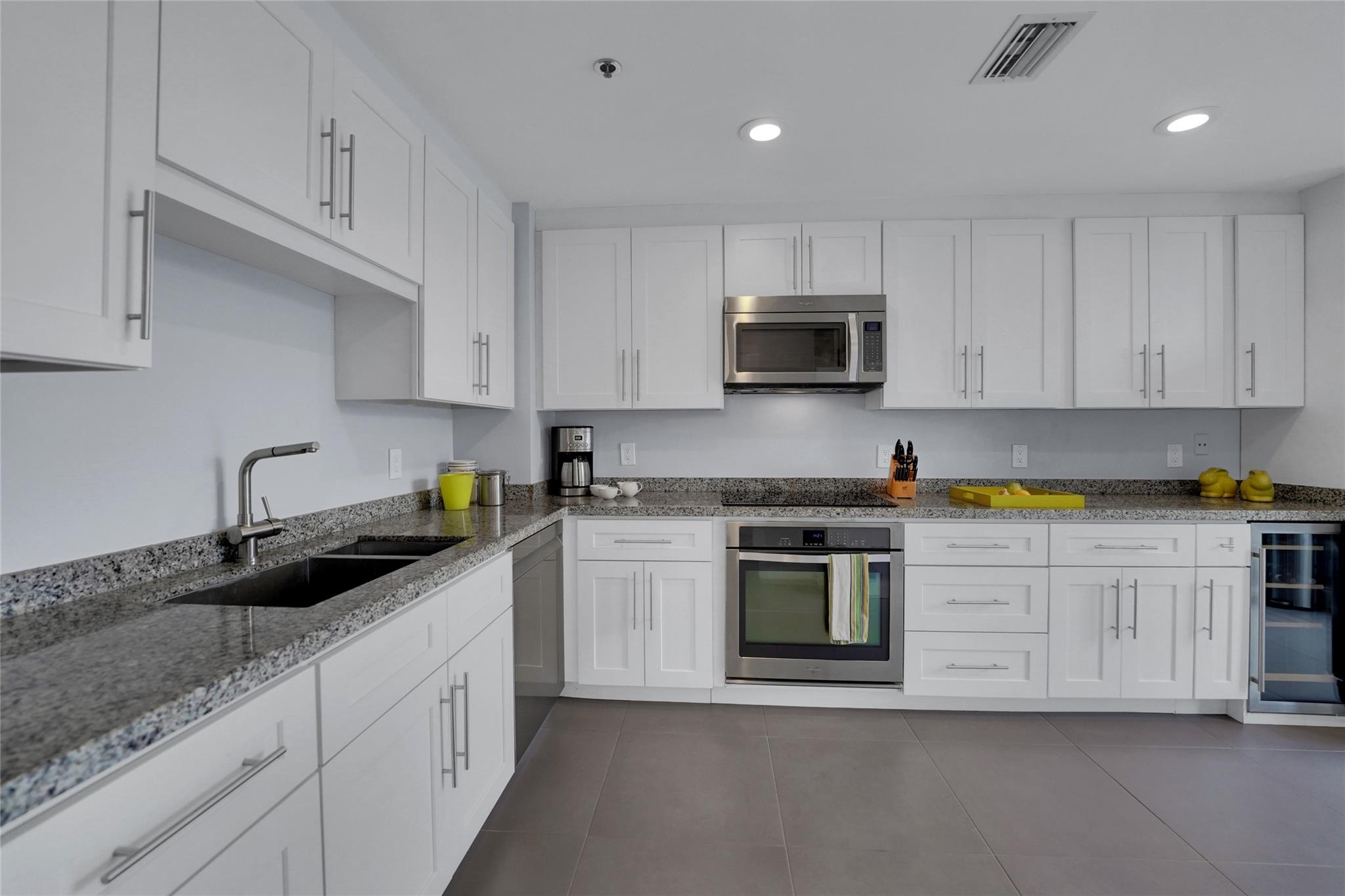 Vizcaya Towers @Palm Aire - Residential