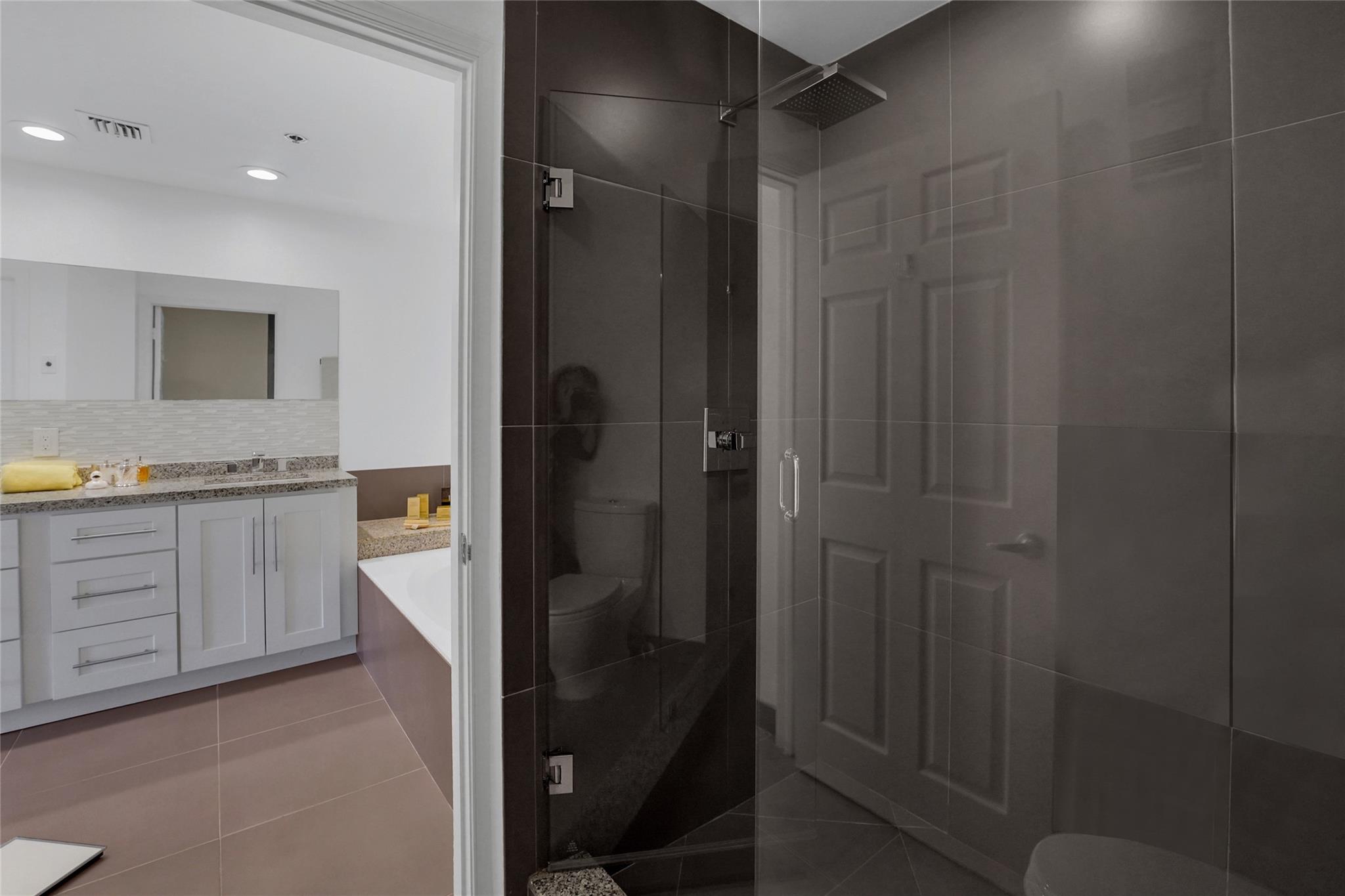 Vizcaya Towers @Palm Aire - Residential