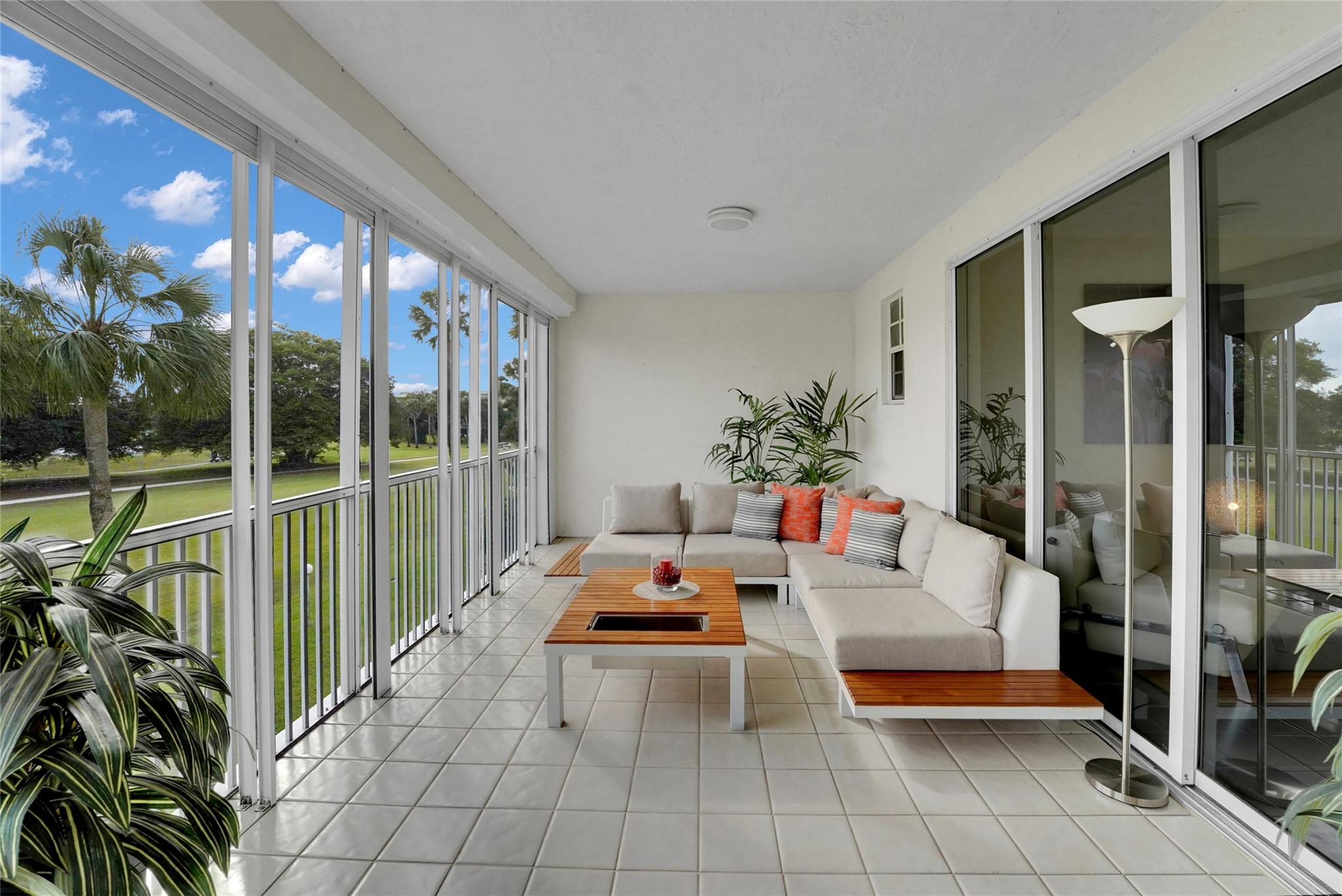 Vizcaya Towers @Palm Aire - Residential