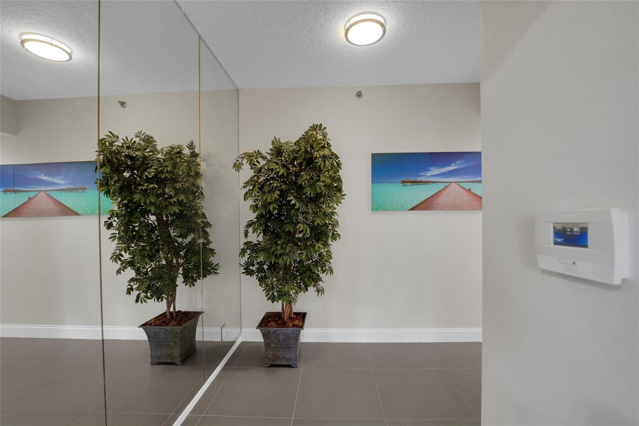 Vizcaya Towers @Palm Aire - Residential