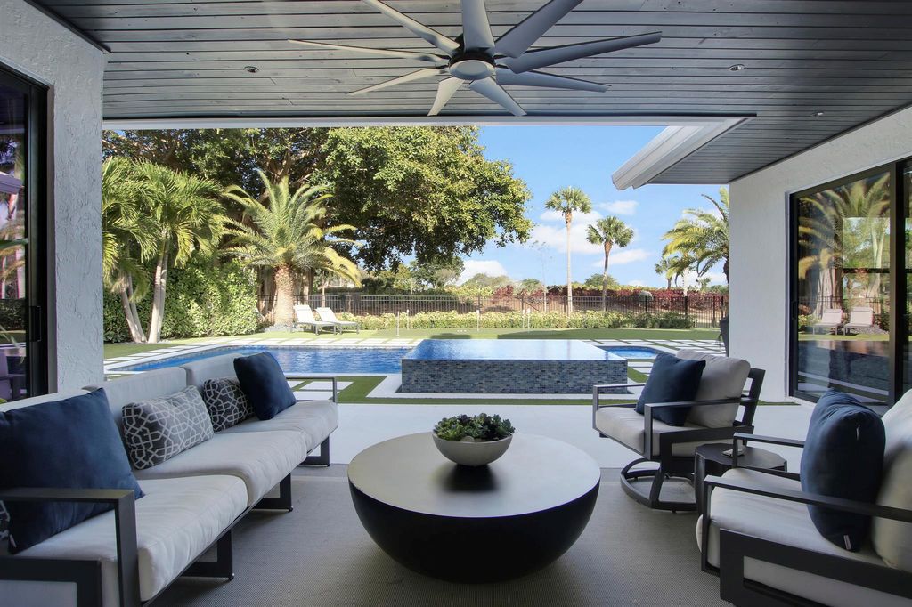 Photo of 10720 Avenue Of The Pga Avenue, Palm Beach Gardens, FL 33418 (MLS # R11118015)