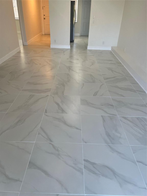 HAMPSHIRE DR CONDO - Residential