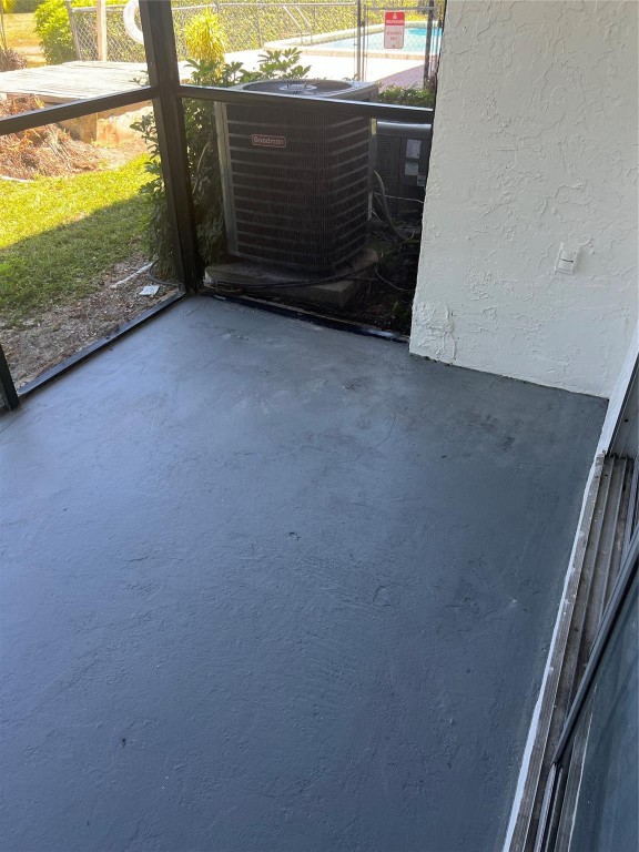 HAMPSHIRE DR CONDO - Residential