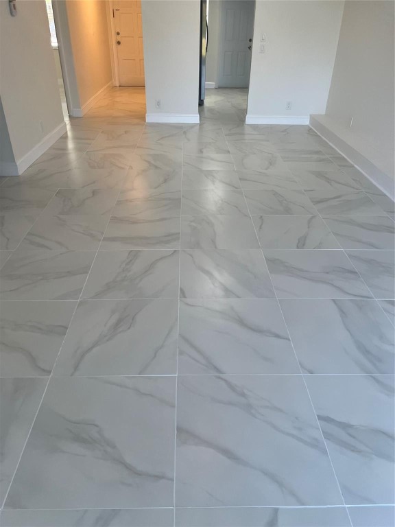 HAMPSHIRE DR CONDO - Residential