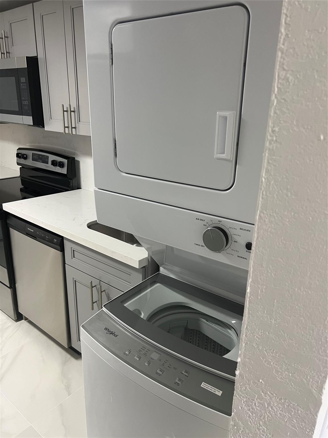 HAMPSHIRE DR CONDO - Residential