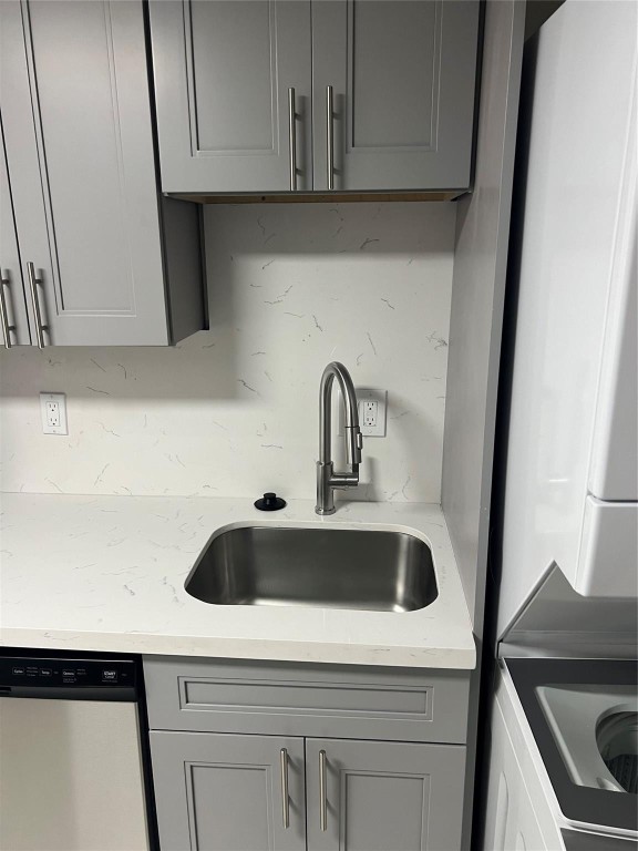 HAMPSHIRE DR CONDO - Residential