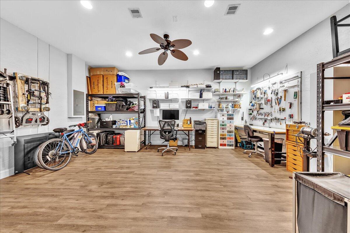 REGENCY HOMES AT SUNRISE - Residential