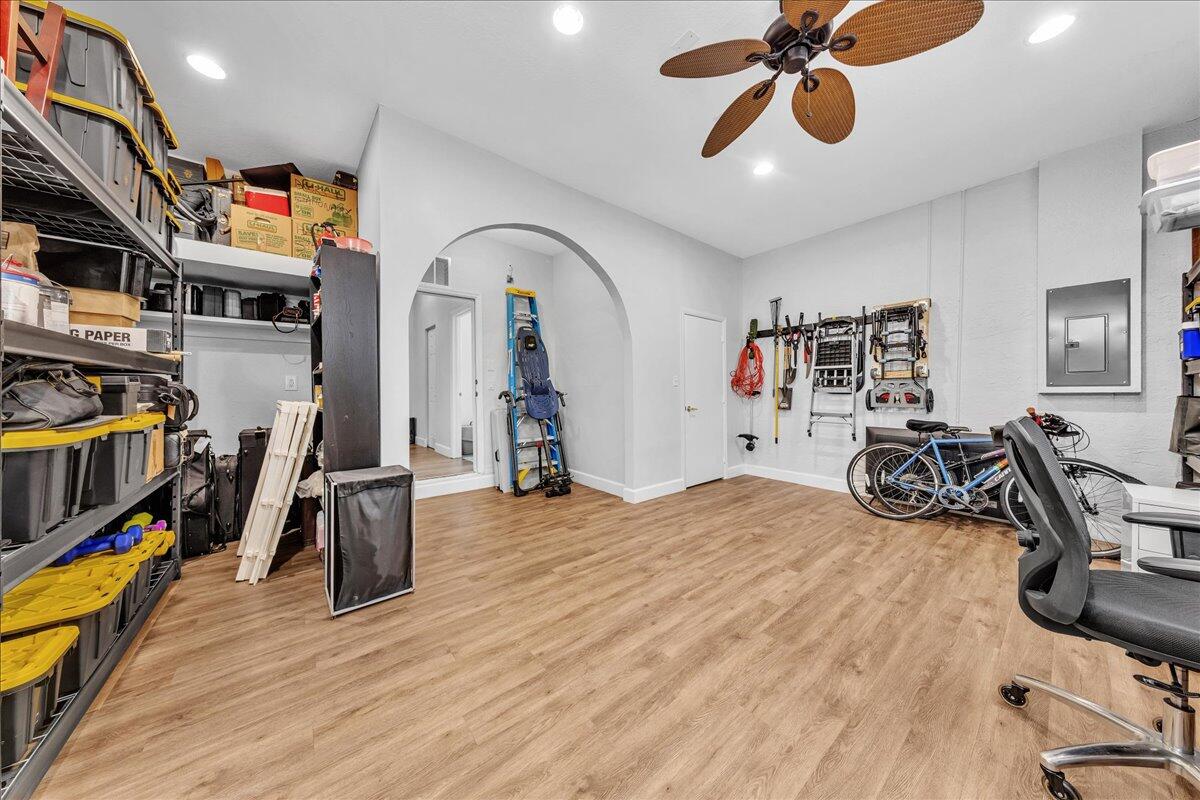 REGENCY HOMES AT SUNRISE - Residential