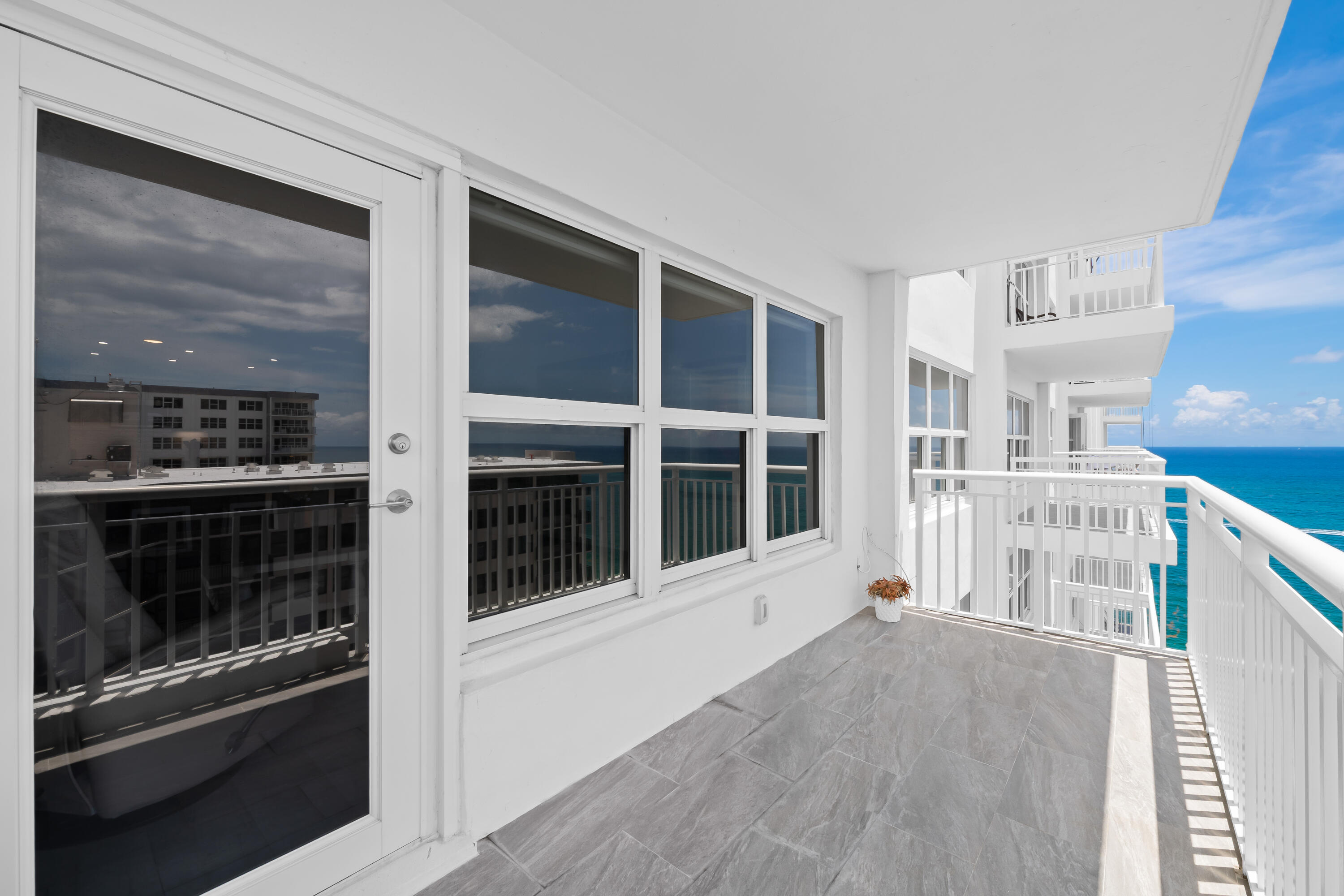 REGENCY TOWER CONDO - Residential