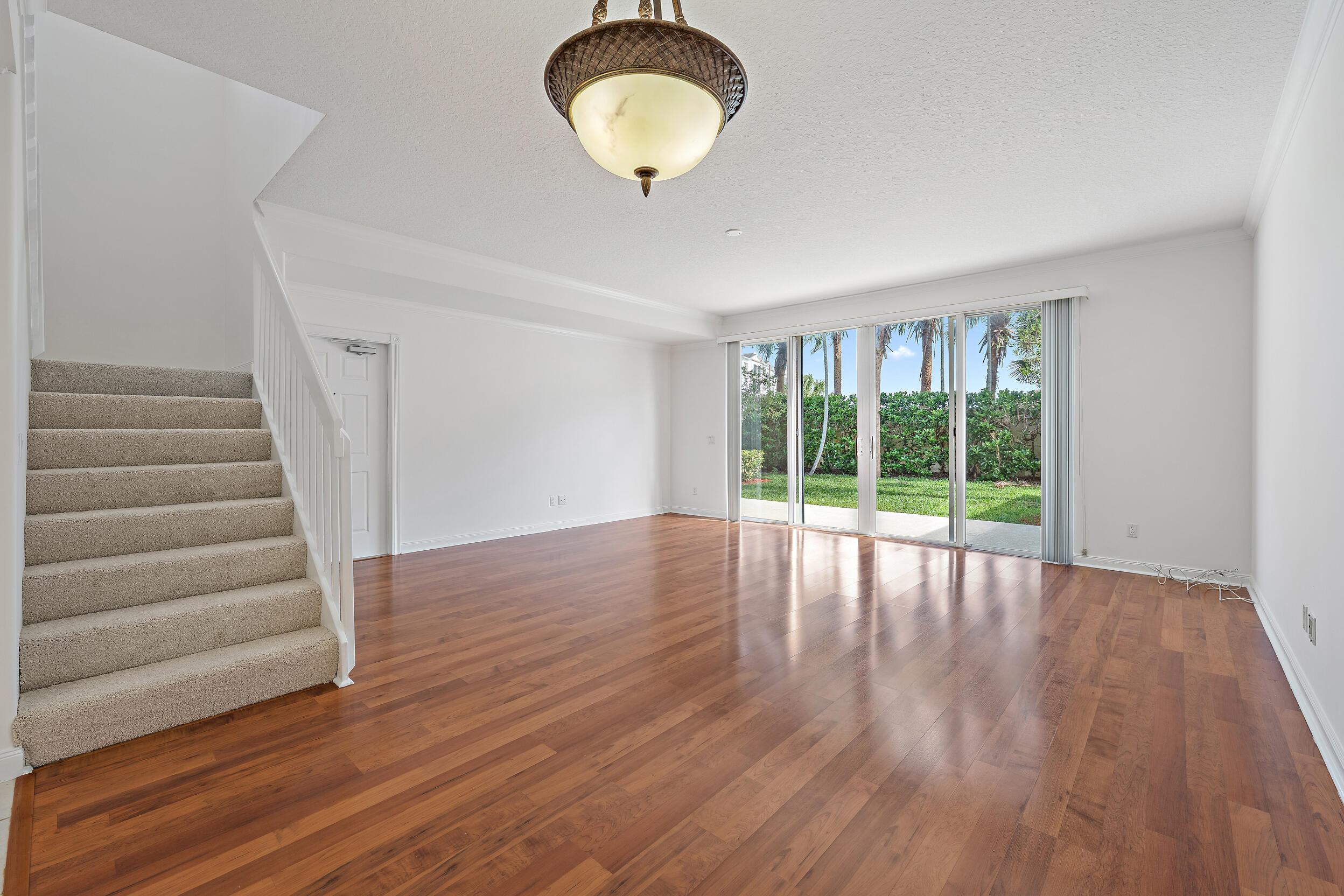 Catalina Lakes - Residential