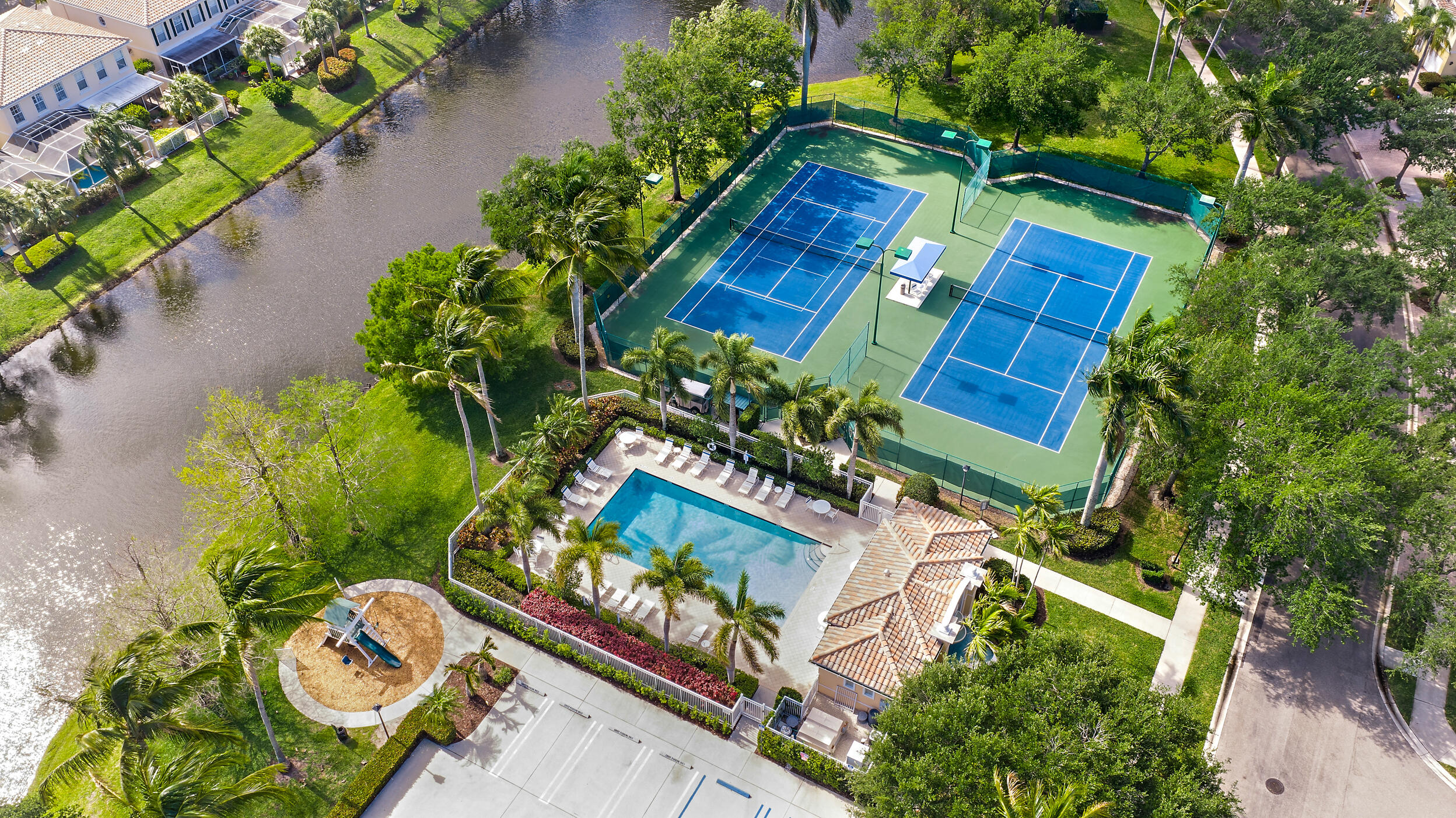 Catalina Lakes - Residential