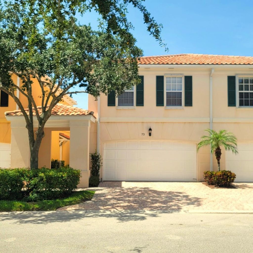 Photo of 73 Laurel Oaks Circle Cir, Tequesta, FL 33469 (MLS # R10808945)