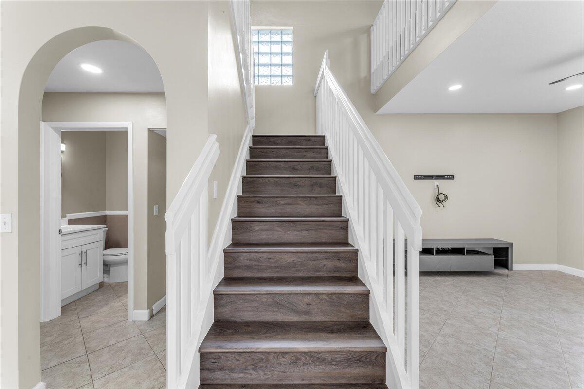 MADISON GREEN 1 PARS A, H - Residential