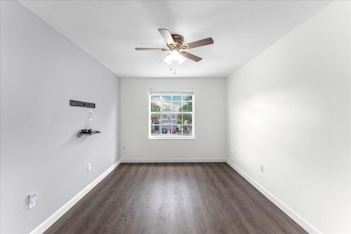 MADISON GREEN 1 PARS A, H - Residential