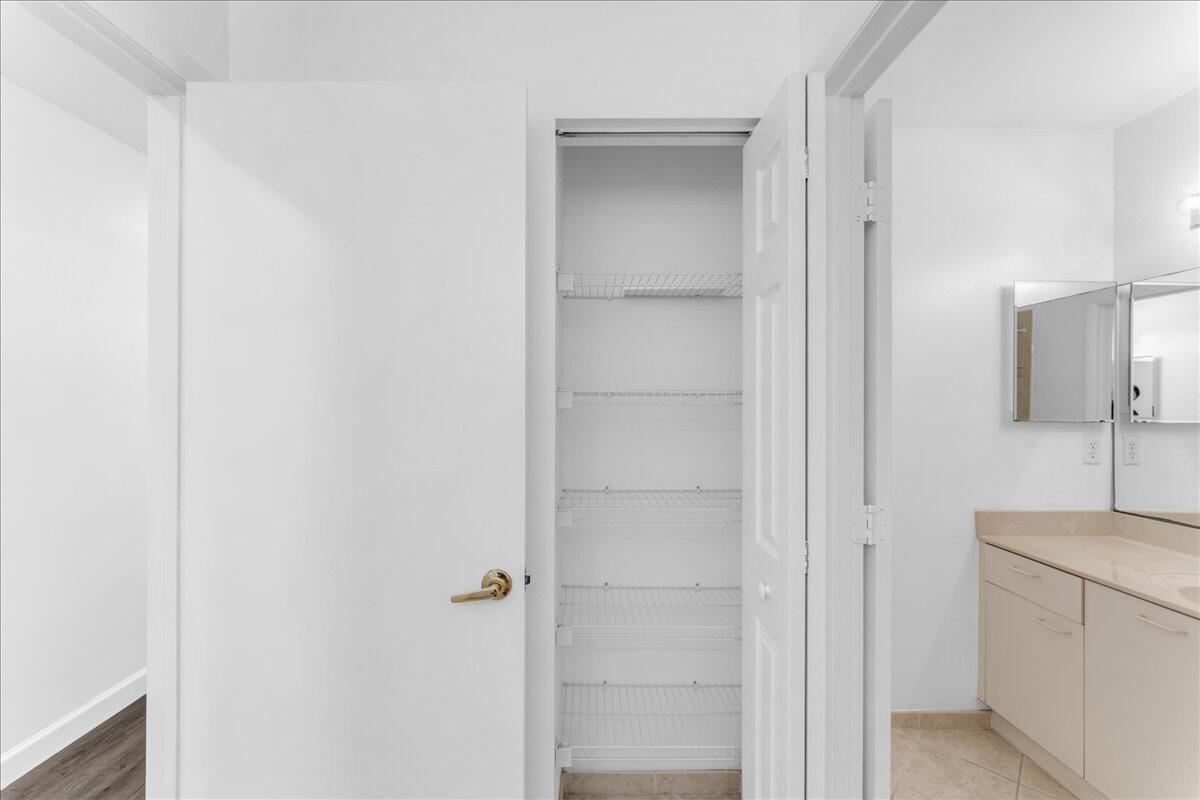 MADISON GREEN 1 PARS A, H - Residential