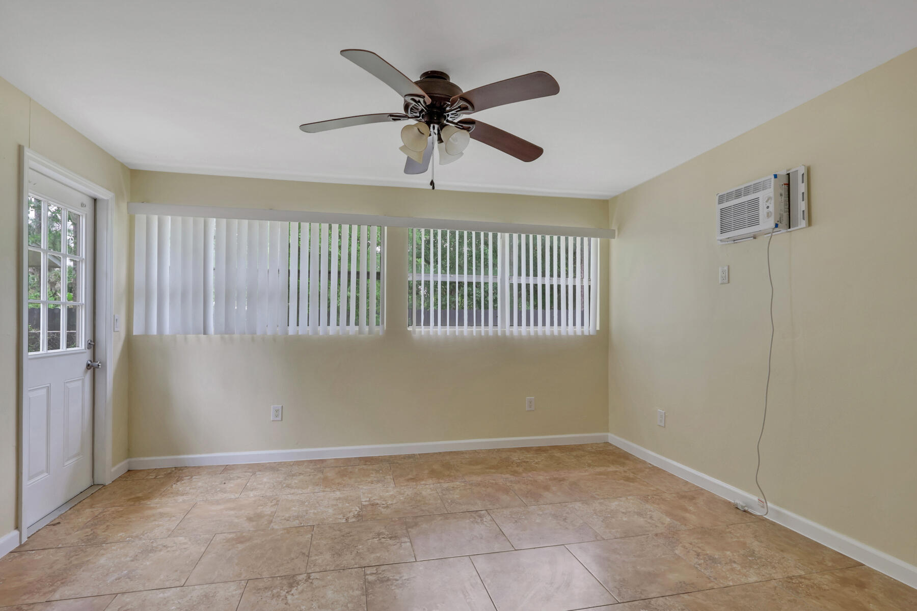 Acreage & Unrec - Residential