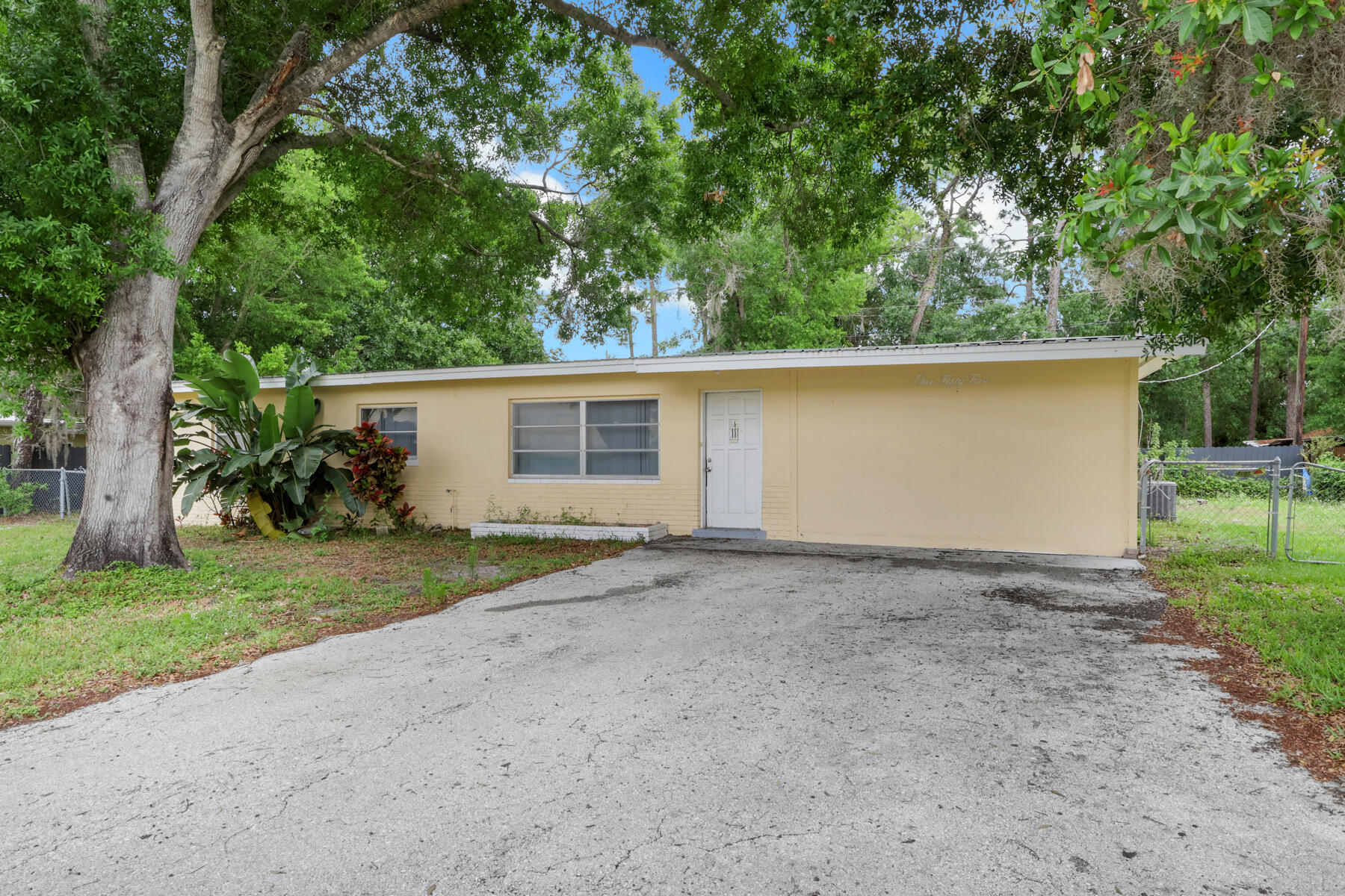Acreage & Unrec - Residential