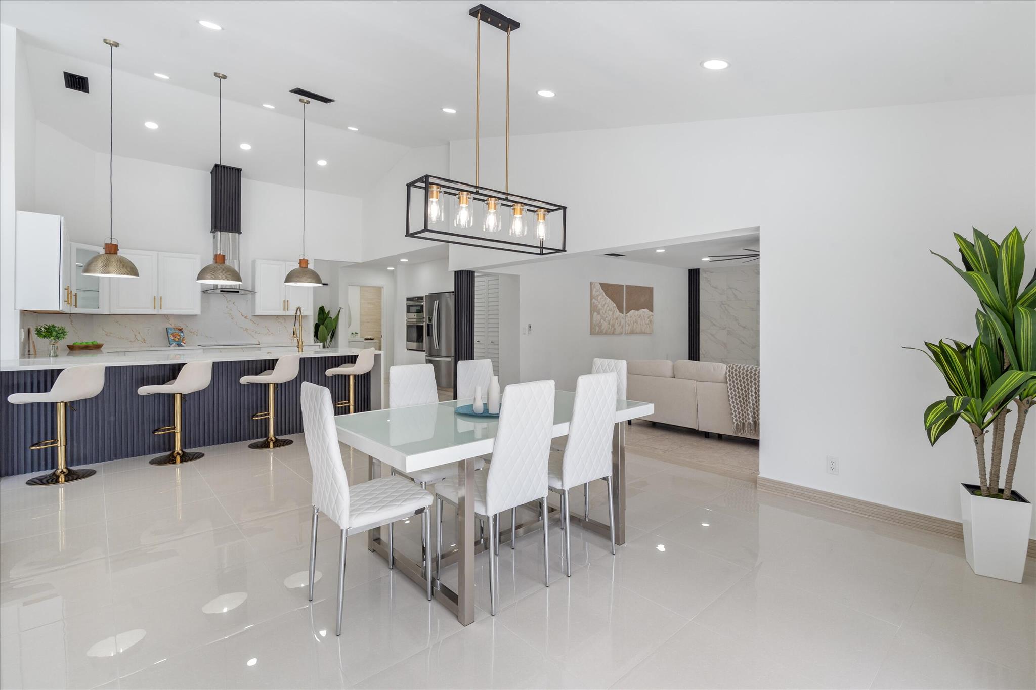 GREENVIEW SHORES 2 OF WEL - Residential