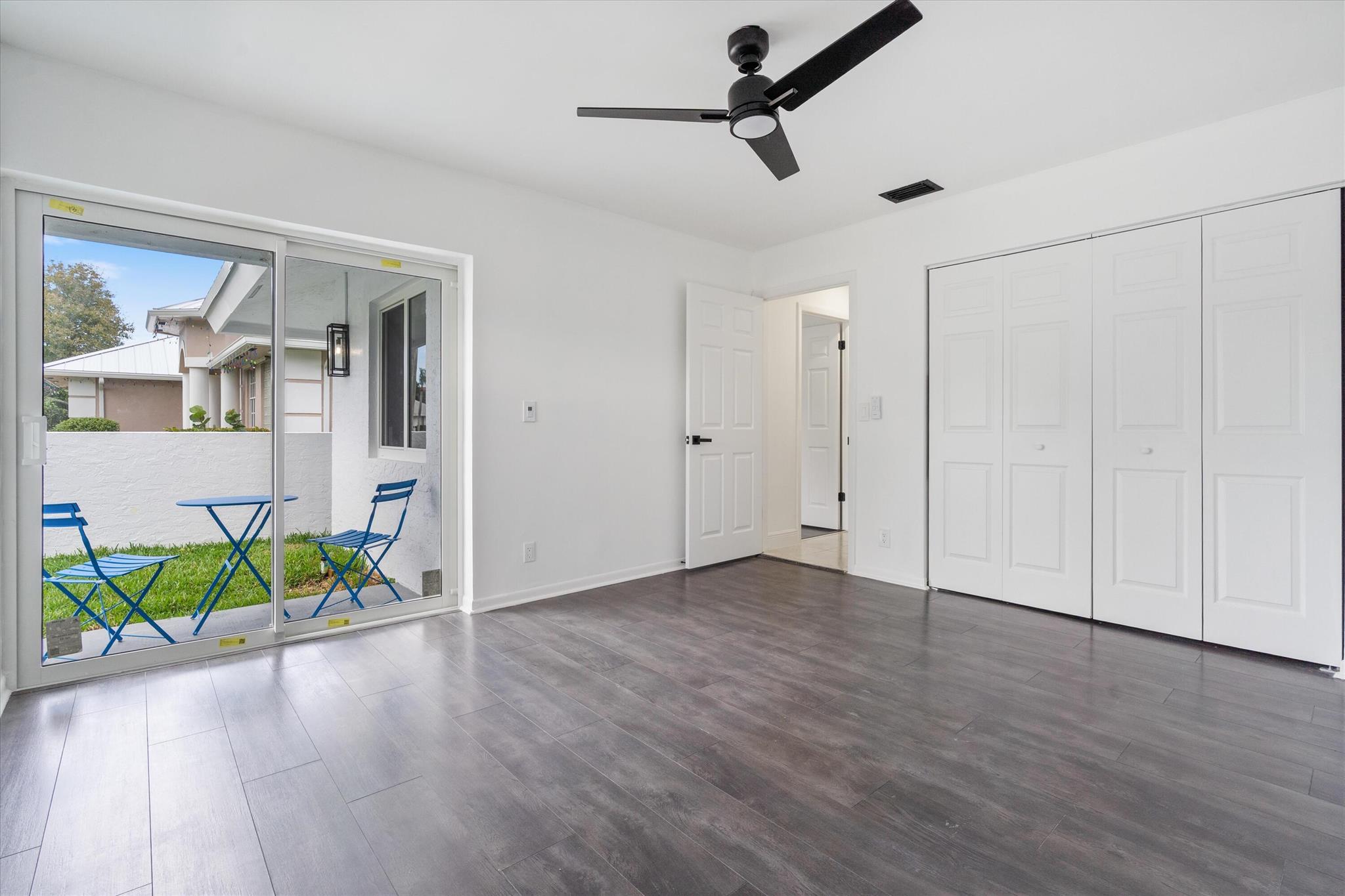 GREENVIEW SHORES 2 OF WEL - Residential