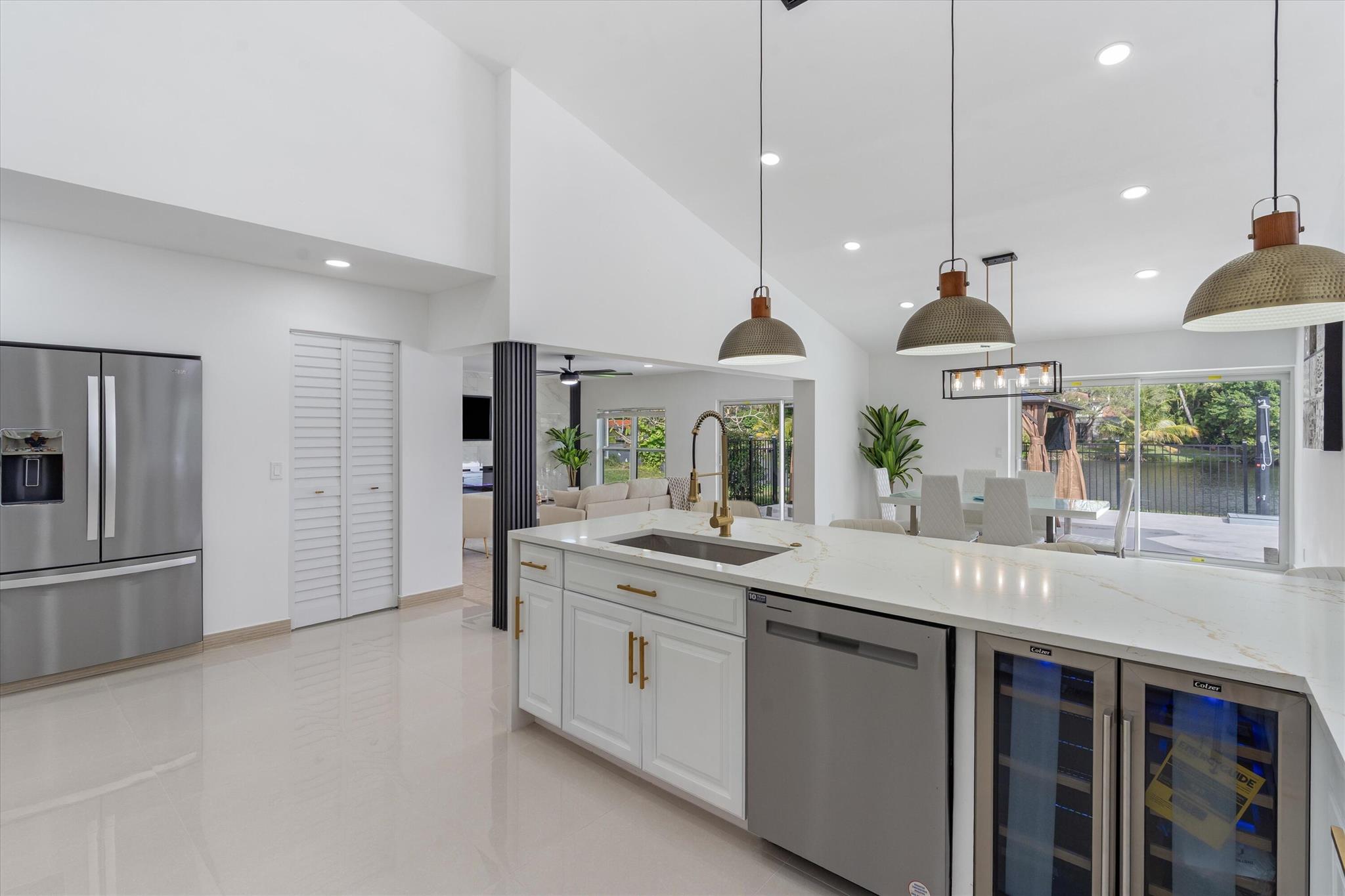 GREENVIEW SHORES 2 OF WEL - Residential