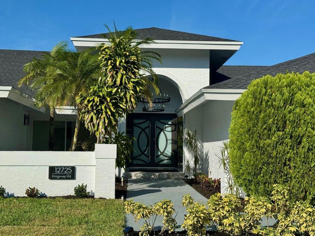 Photo of 12725 Kingsway Road, Wellington, FL 33414 (MLS # R11145803)