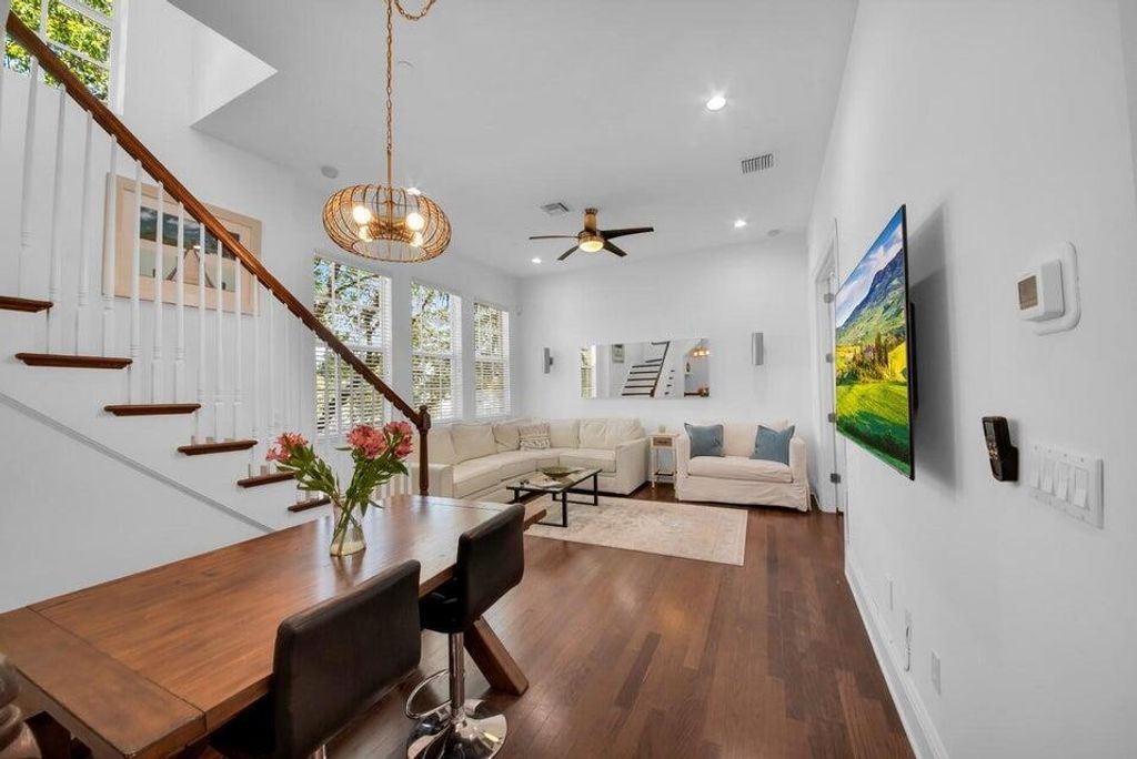 Photo of 285 SE 6th Avenue #B, Delray Beach, FL 33483 (MLS # R11100108)