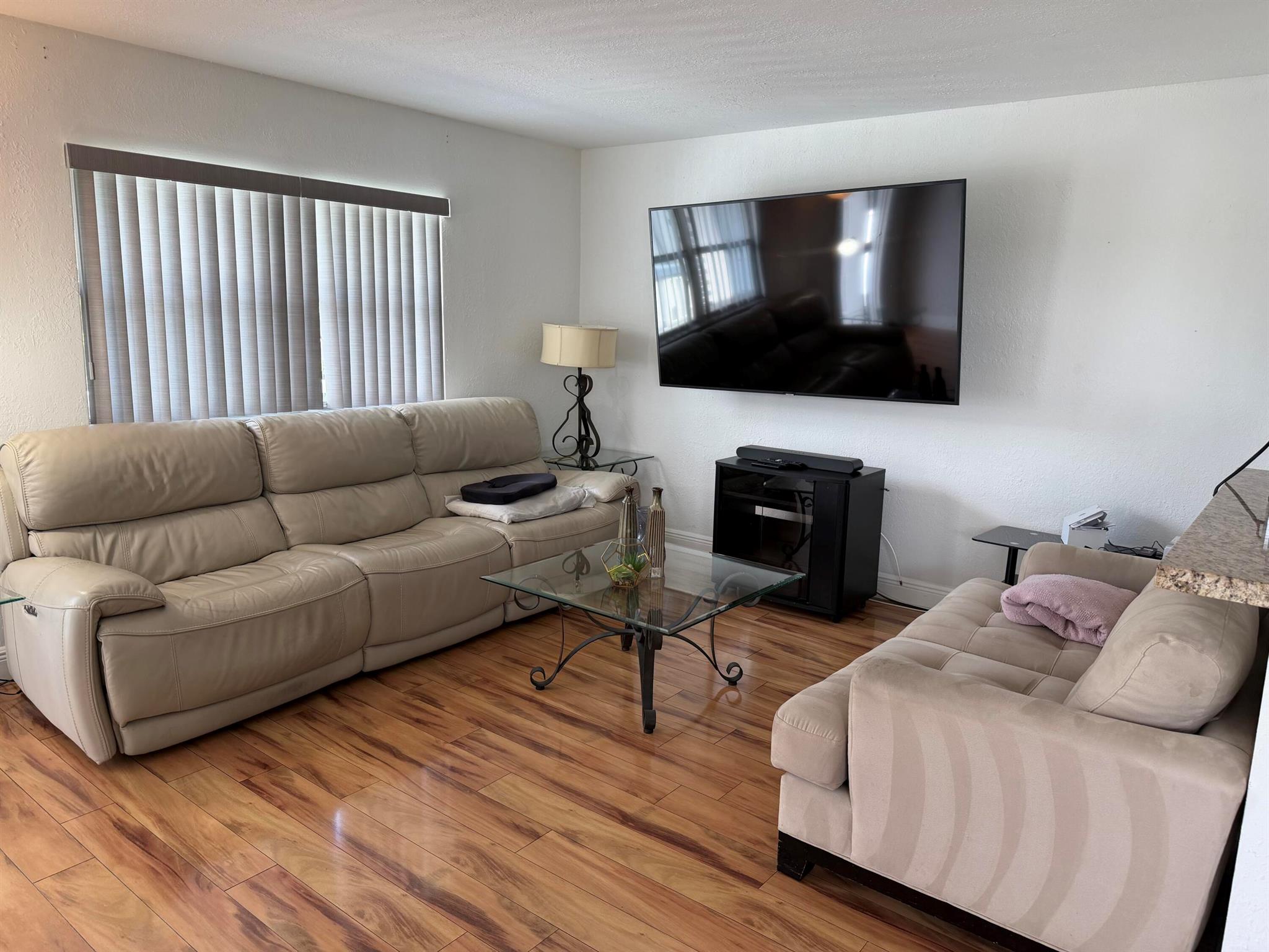 KINGS POINT - Residential Lease