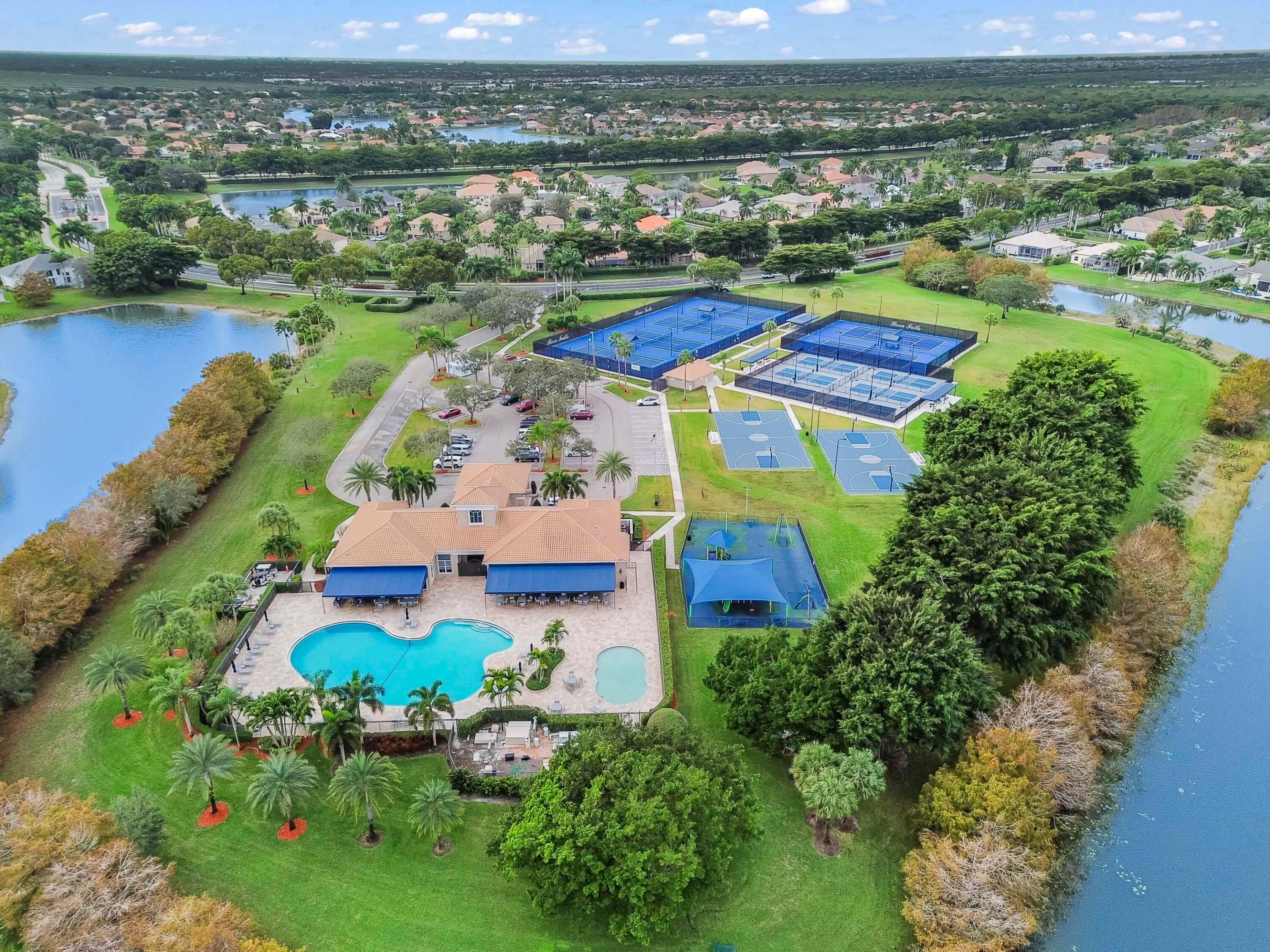 BOCA WINDS - Residential