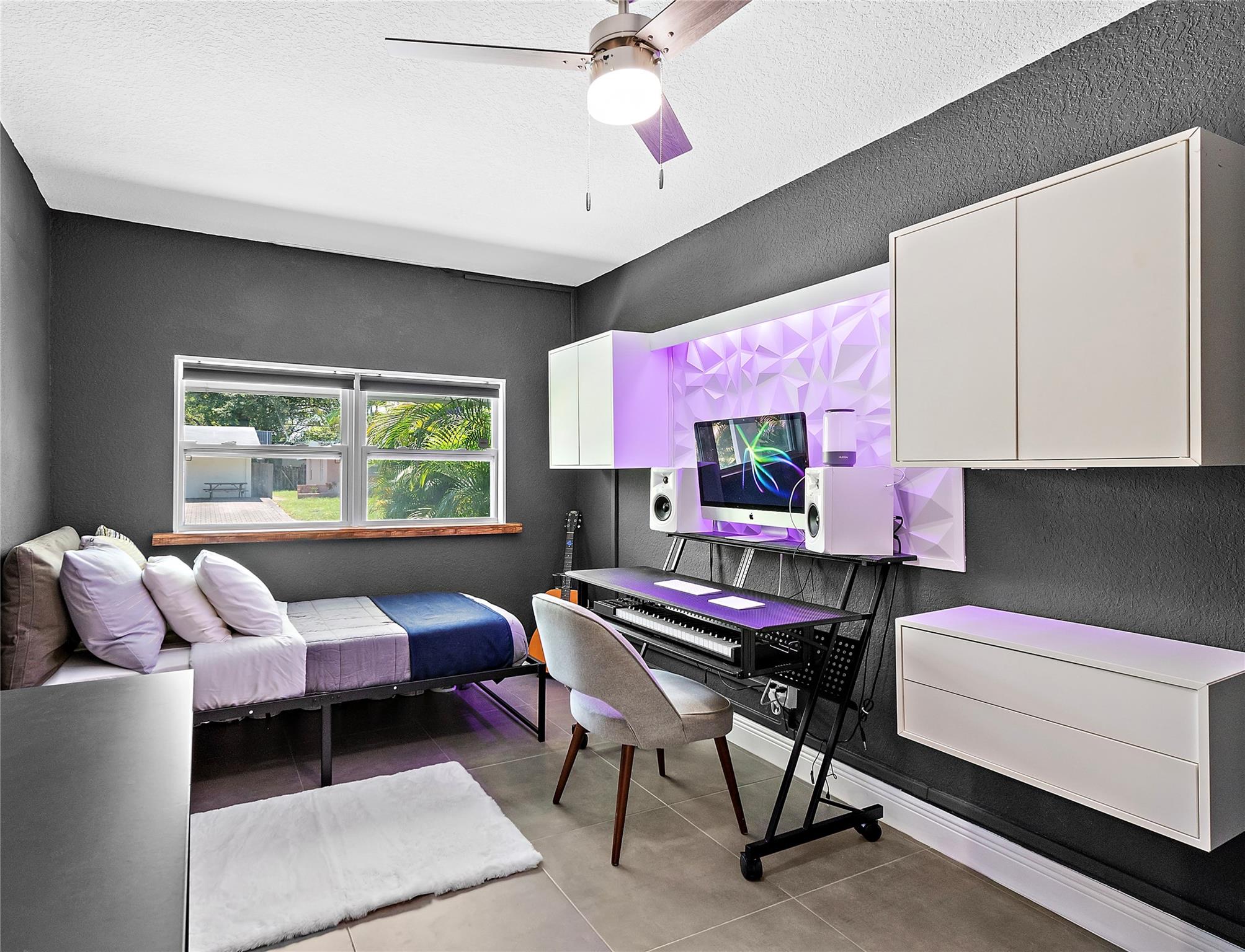 North Andrews Gardens 30- - Residential