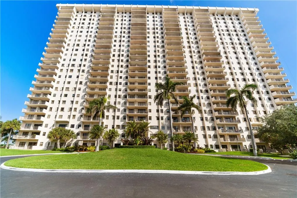 1201 S Ocean Dr Unit 1801 S  