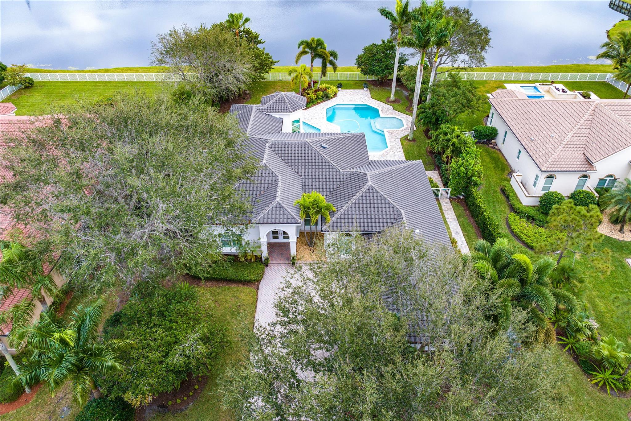 IRONHORSE PAR F - Residential