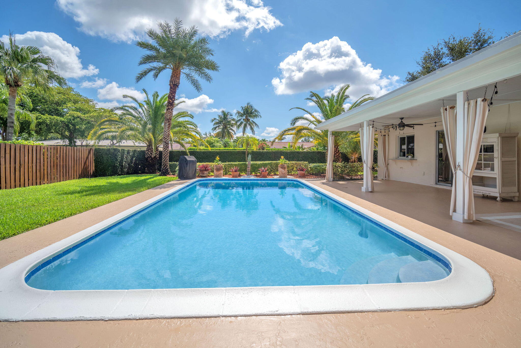 RAMBLEWOOD SOUTH - Residential