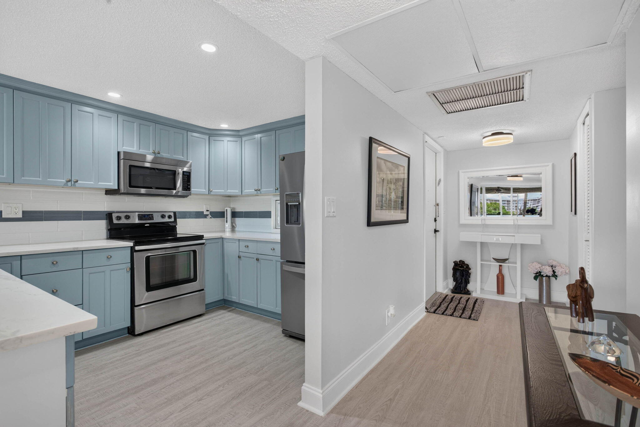 2901 S Palm Aire Drive 610