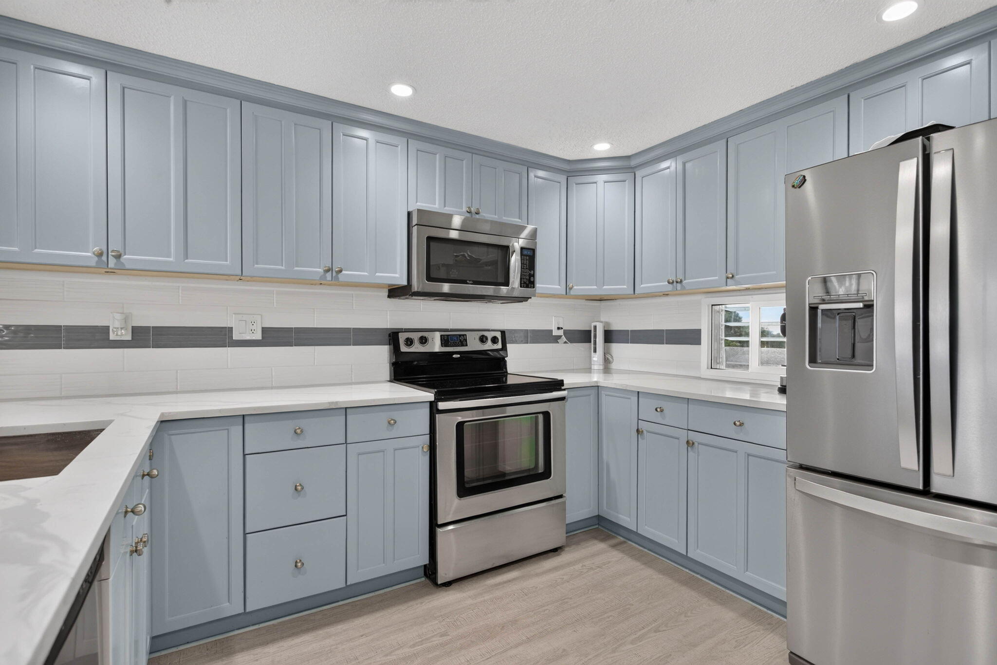 2901 S Palm Aire Drive 610