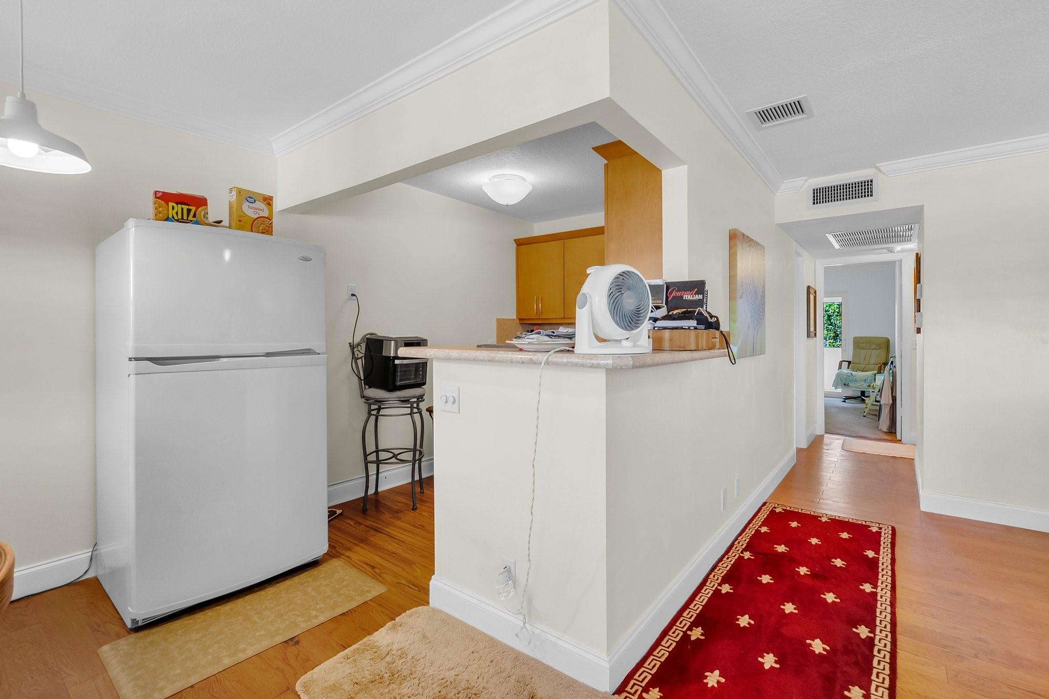 327 Farnham P 327