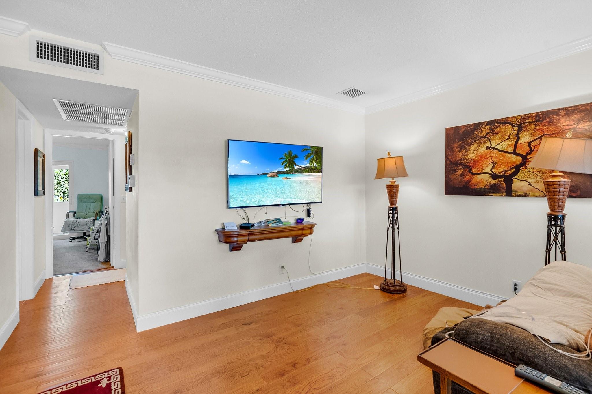 327 Farnham P 327