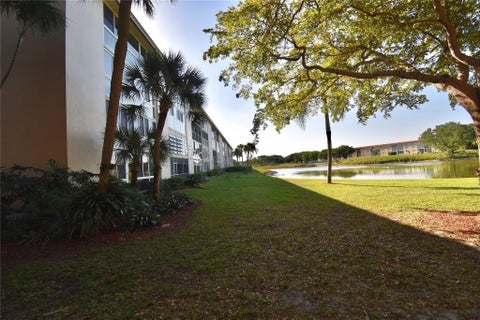 Tiny photo for 4301 Martinique Circle #K1, Coconut Creek, FL 33066 (MLS # B26016566)