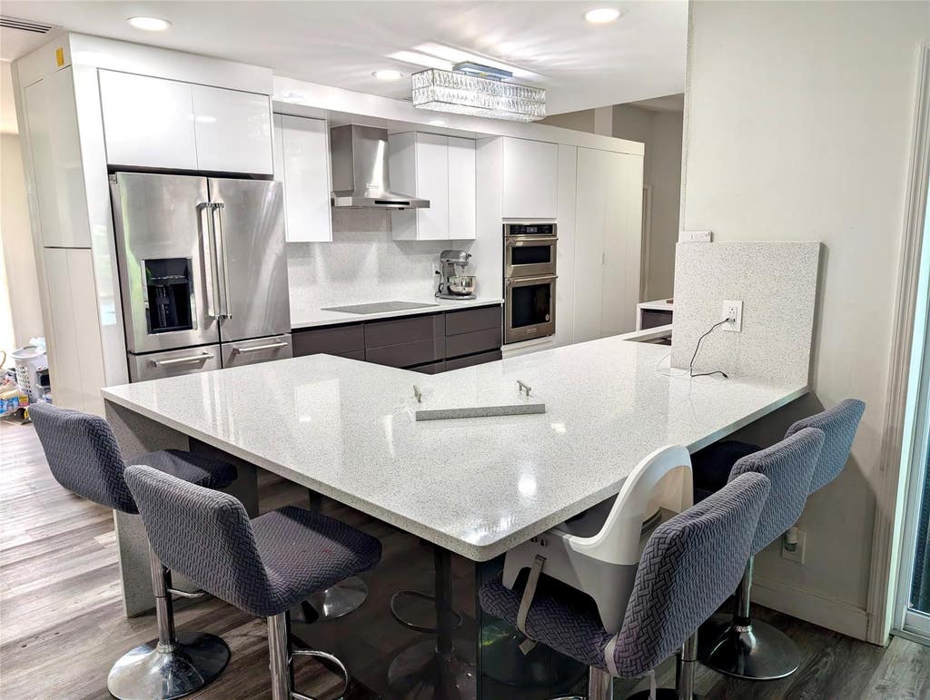Photo of 6421 CROSSBOW Court, Davie, FL 33331 (MLS # B26057210)