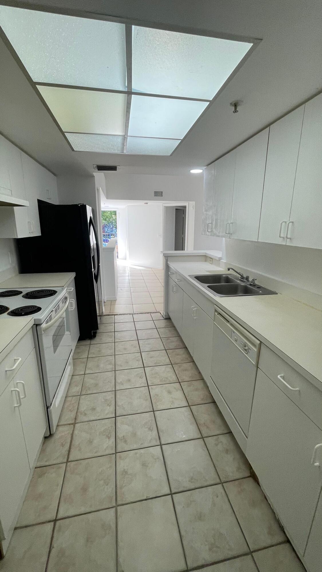 GRAND ISLES CONDO - Residential Lease