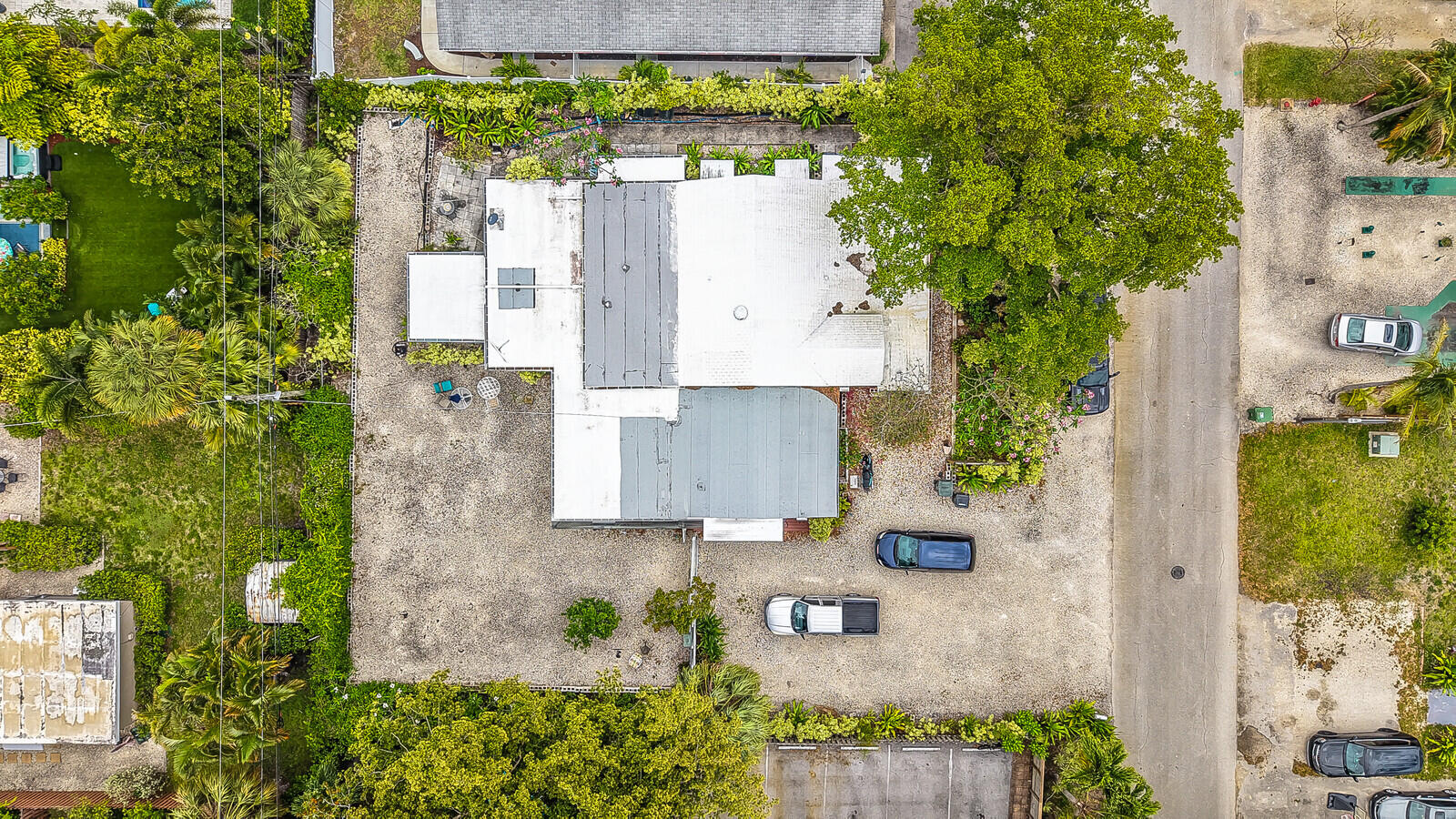 LAUDERDALE PARK 6-33 1/2 - Residential Income