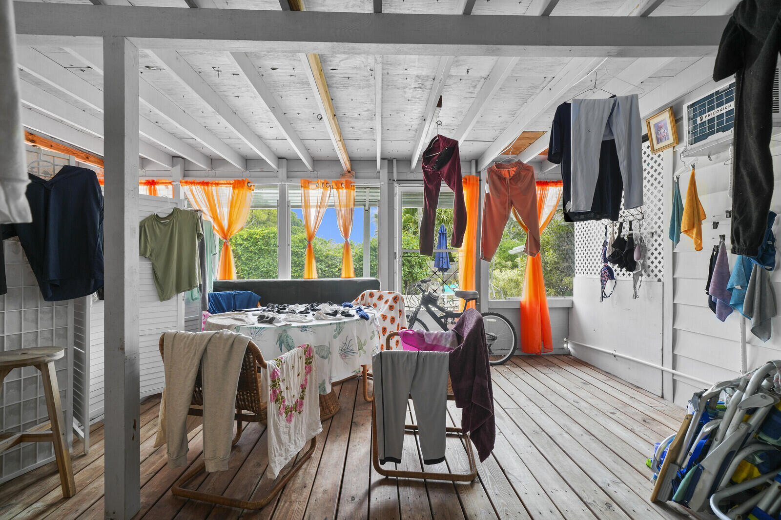 LAUDERDALE PARK 6-33 1/2 - Residential Income