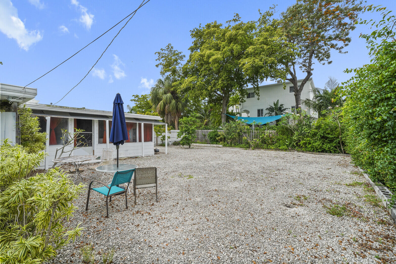 LAUDERDALE PARK 6-33 1/2 - Residential Income