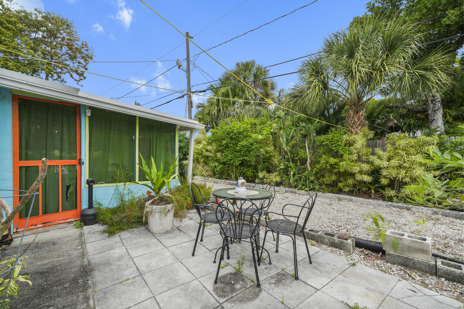 LAUDERDALE PARK 6-33 1/2 - Residential Income