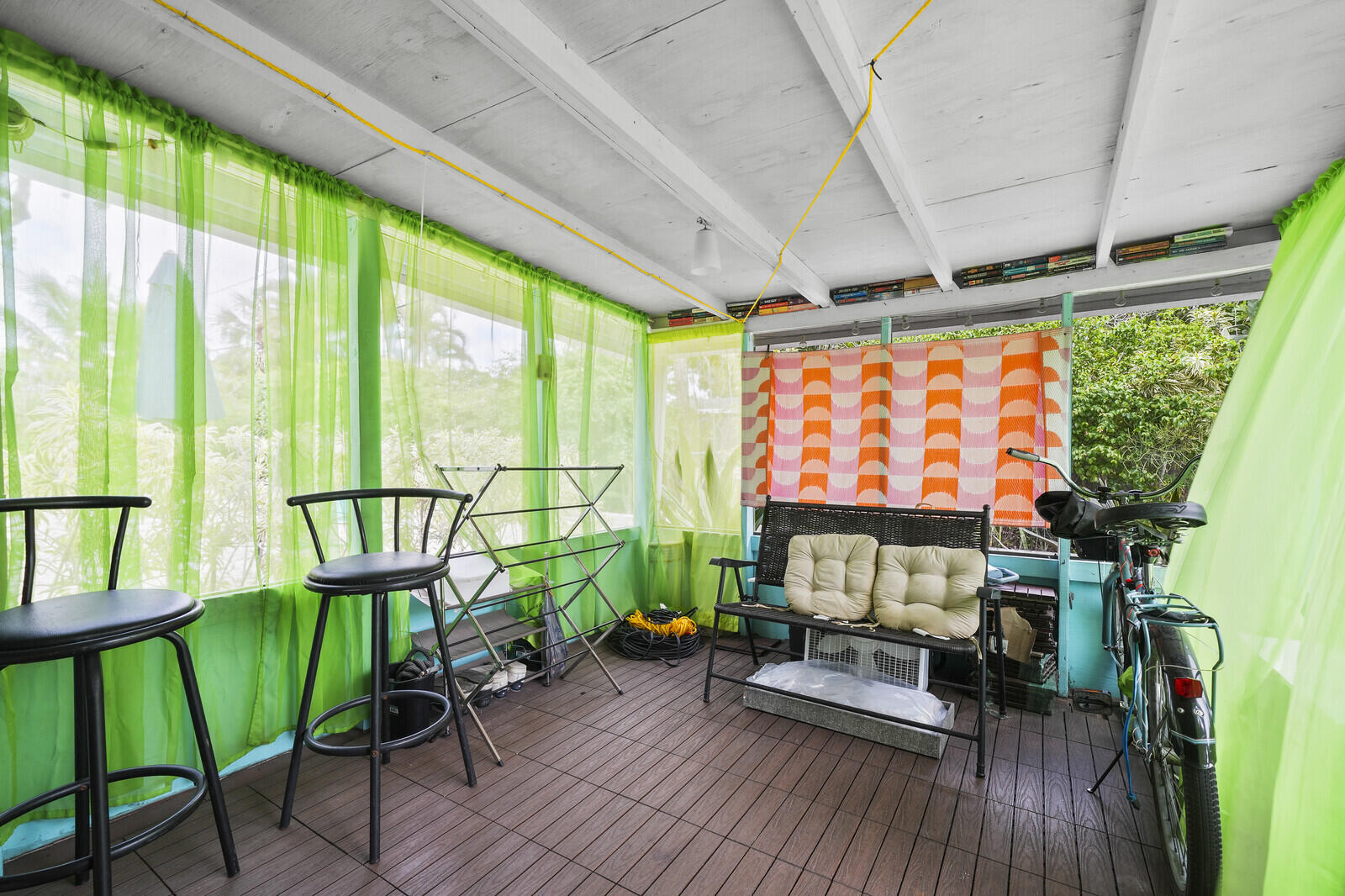 LAUDERDALE PARK 6-33 1/2 - Residential Income