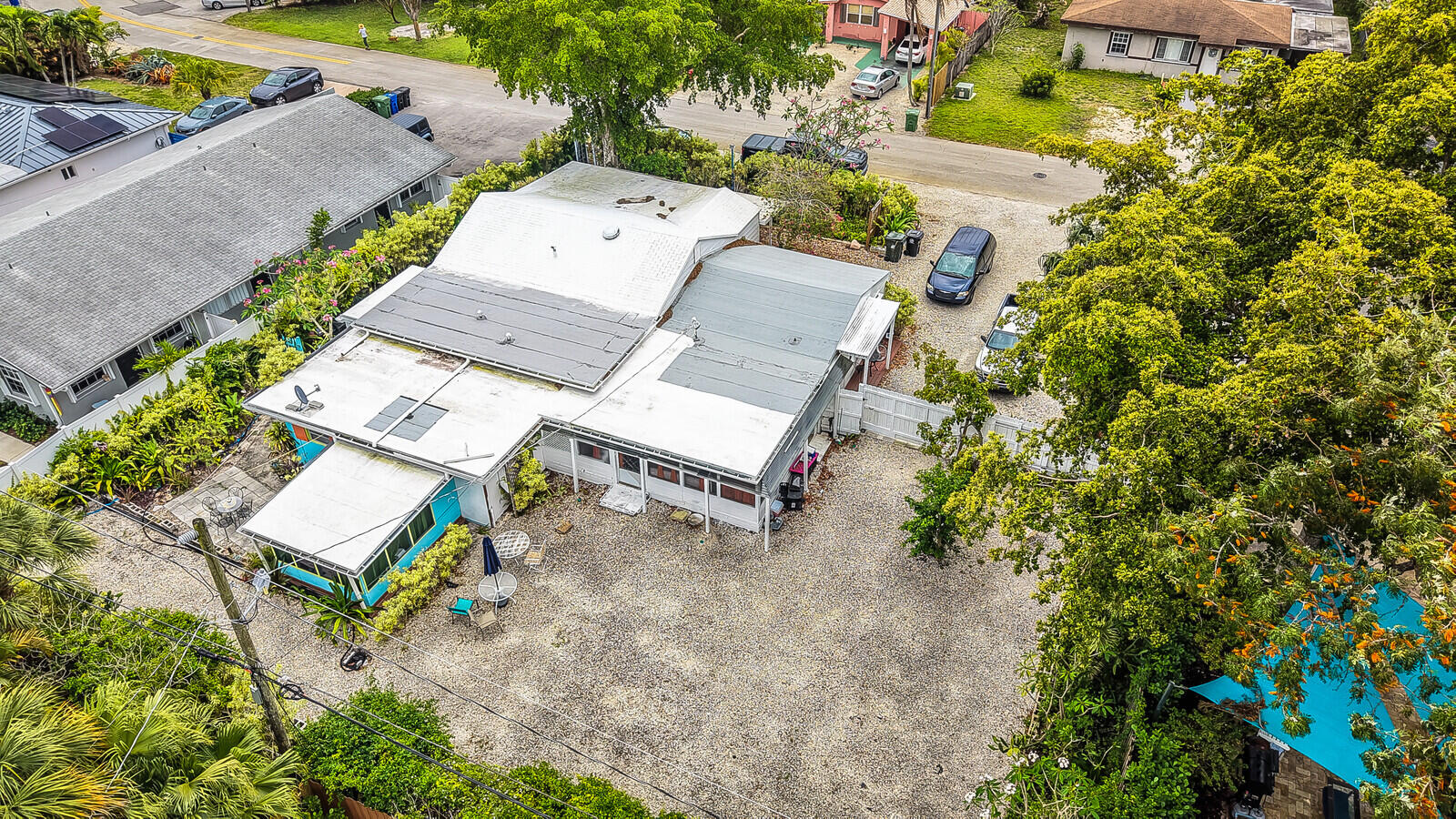 LAUDERDALE PARK 6-33 1/2 - Residential Income