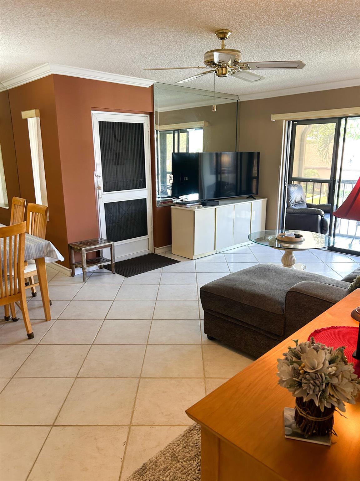 802 Sky Pine Way A2