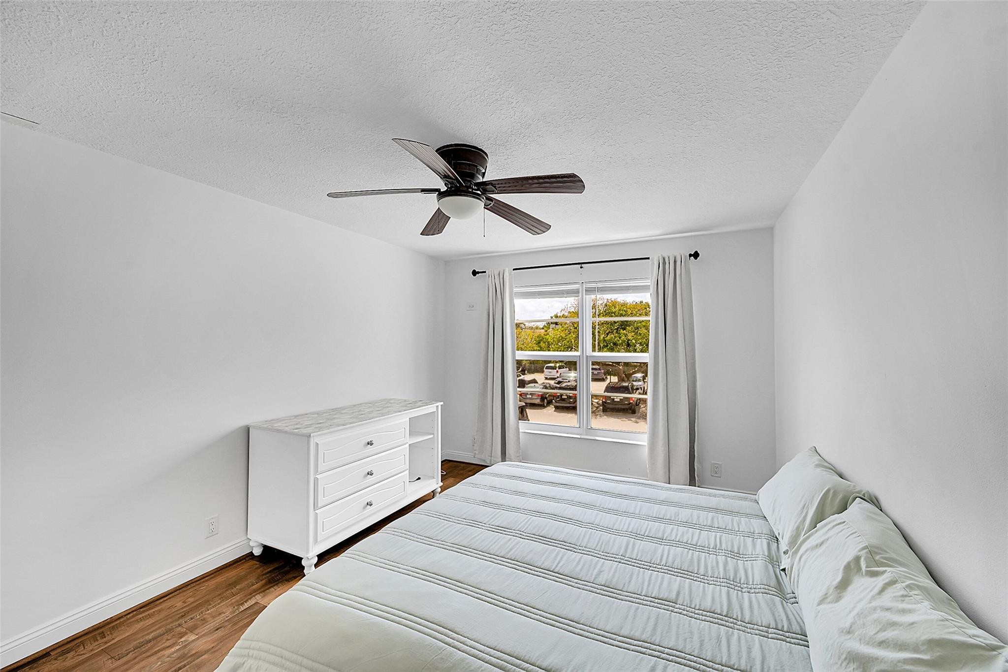 HARBOR'S EDGE OF POMPANO - Residential