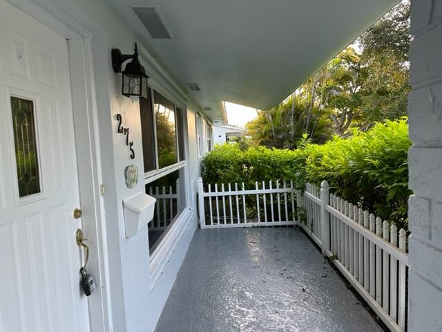 275 NE 28th Terrace