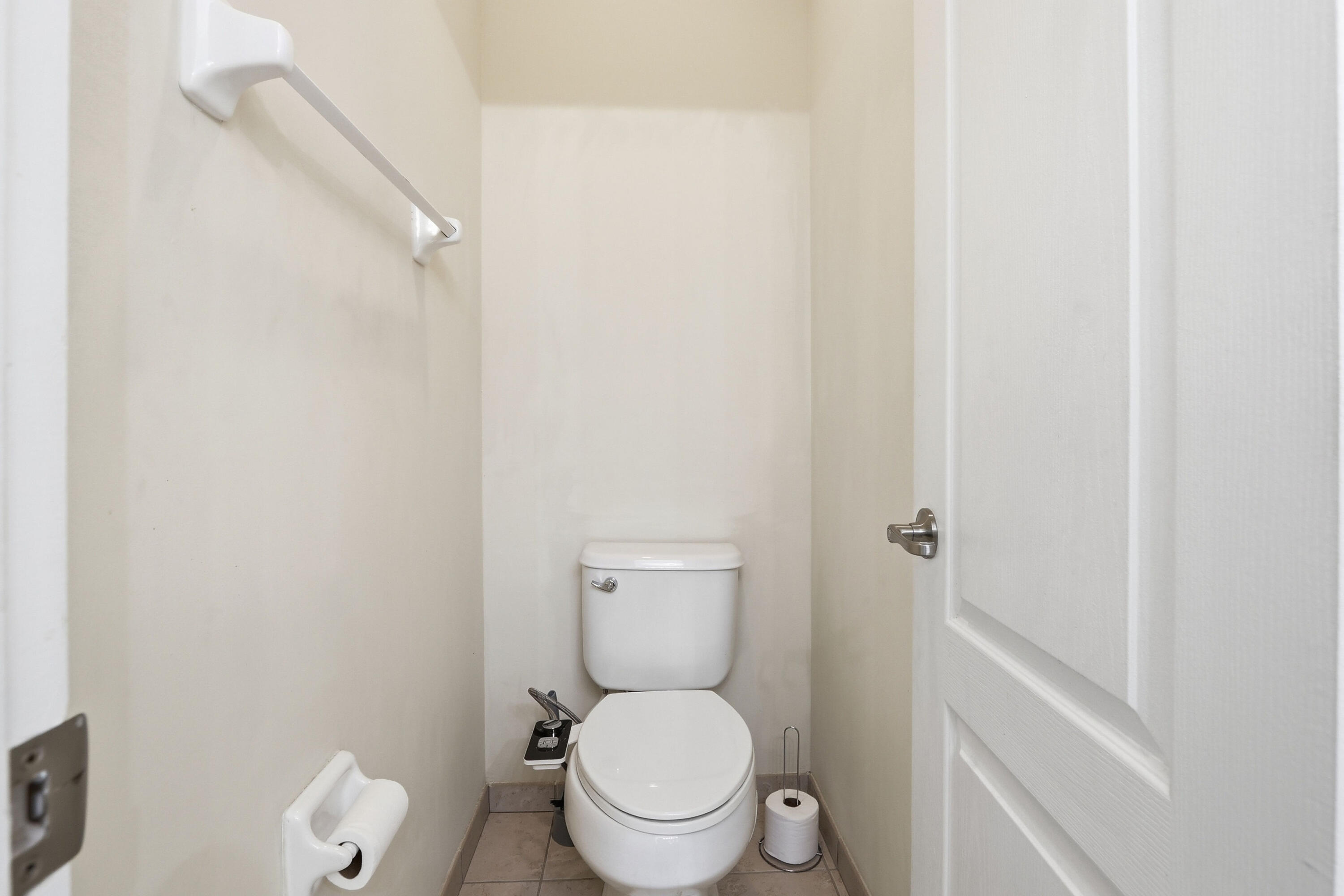 CHARLESTON COMMONS - Residential