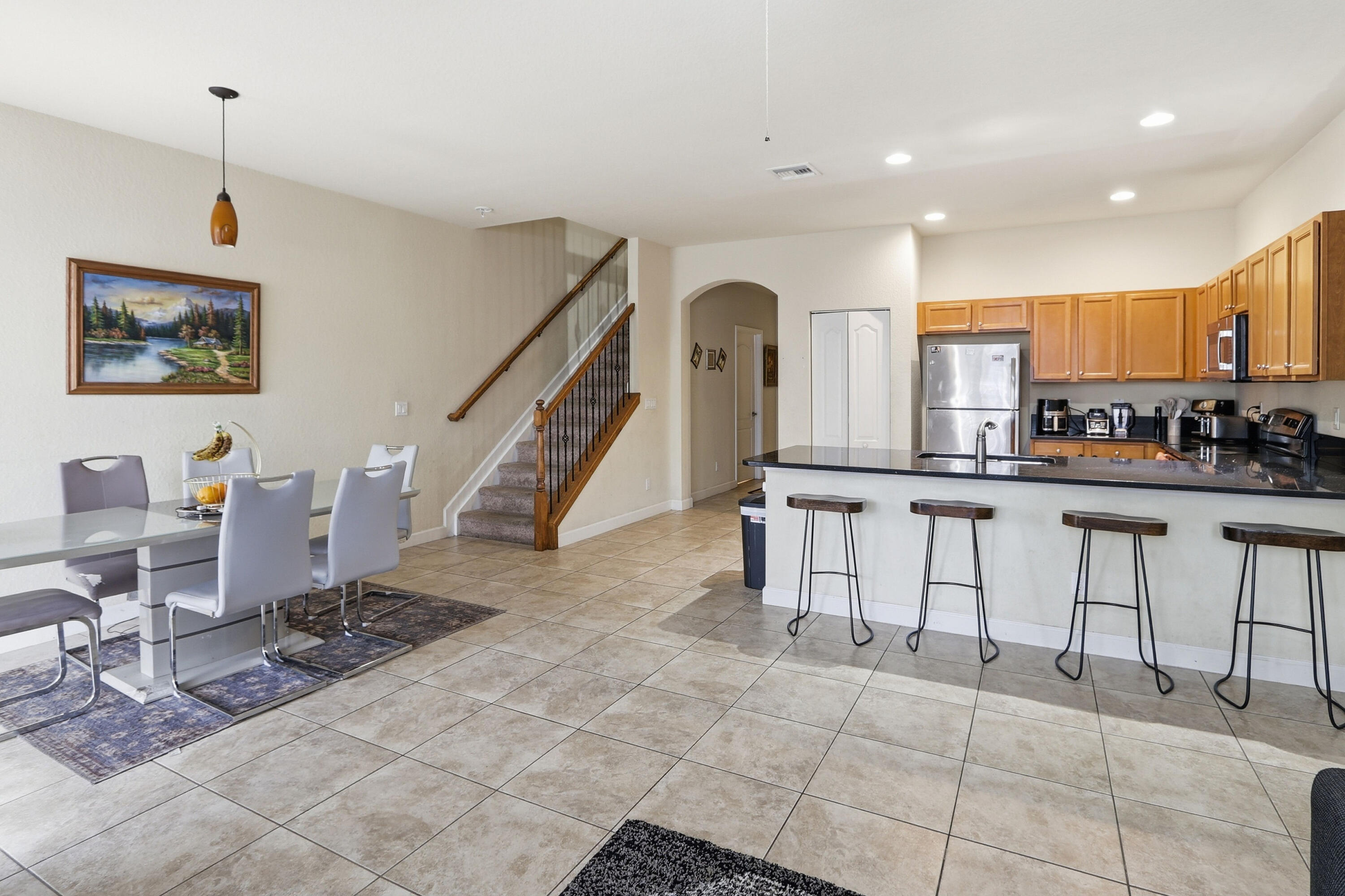 CHARLESTON COMMONS - Residential